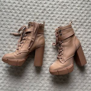 Steve Madden Boots